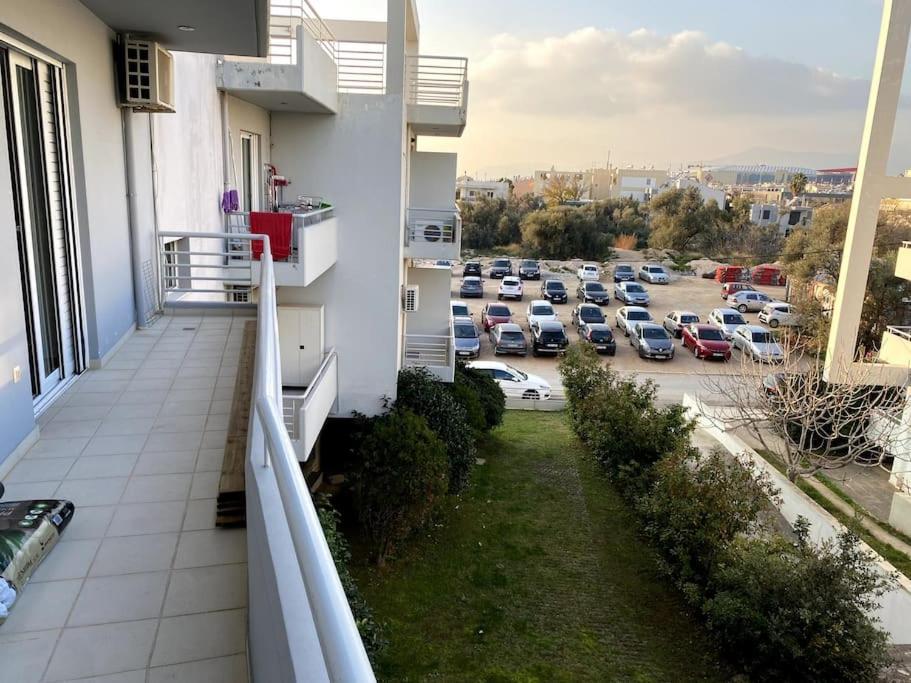 Spacious And Sunkissed 3Br & 2 Bathrooms Apartment Athen Eksteriør billede