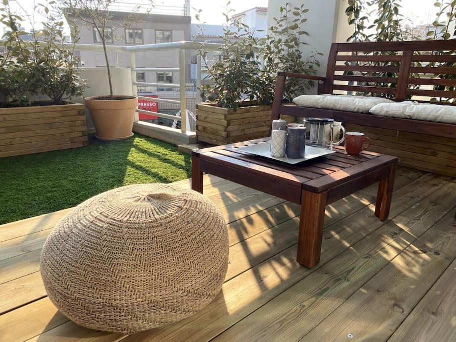 Spacious And Sunkissed 3Br & 2 Bathrooms Apartment Athen Eksteriør billede