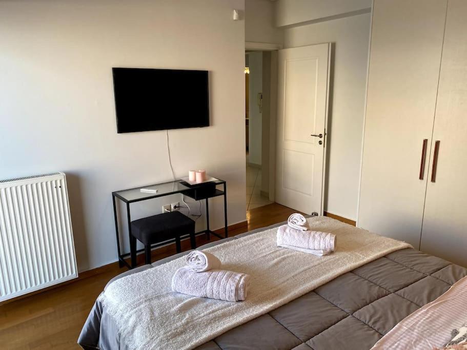 Spacious And Sunkissed 3Br & 2 Bathrooms Apartment Athen Eksteriør billede