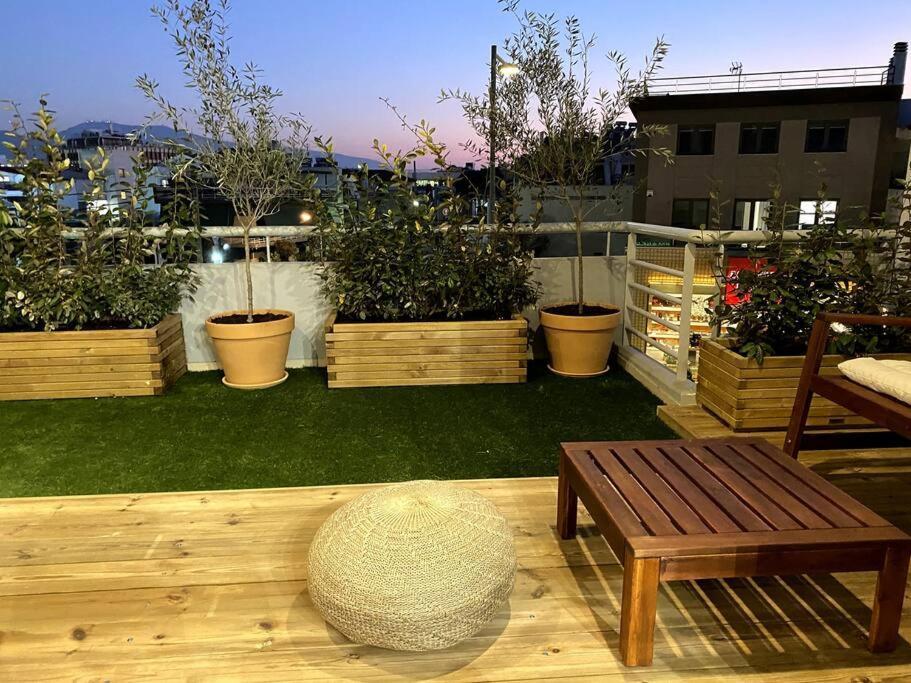 Spacious And Sunkissed 3Br & 2 Bathrooms Apartment Athen Eksteriør billede